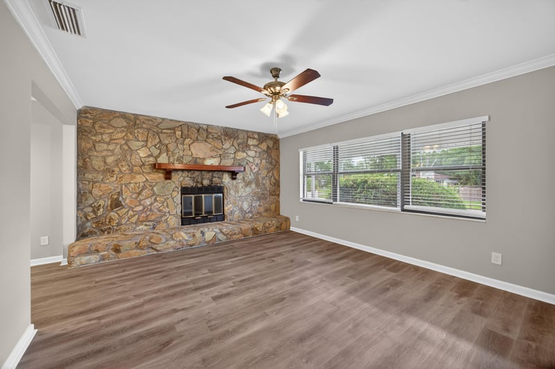 Photo 6 of 7251 Mayapple Rd, Jacksonville, FL 32211, photographed by Megapixeler
