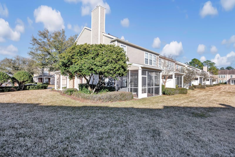 Photo 4 of 11000 Castlemain Cir E, Jacksonville, FL 32256, photographed by Megapixeler