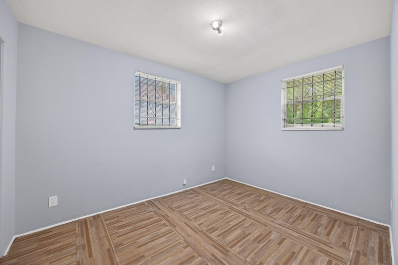 Photo 27 of 3811 Chase Ave, Jacksonville, FL 32209, photographed by Megapixeler
