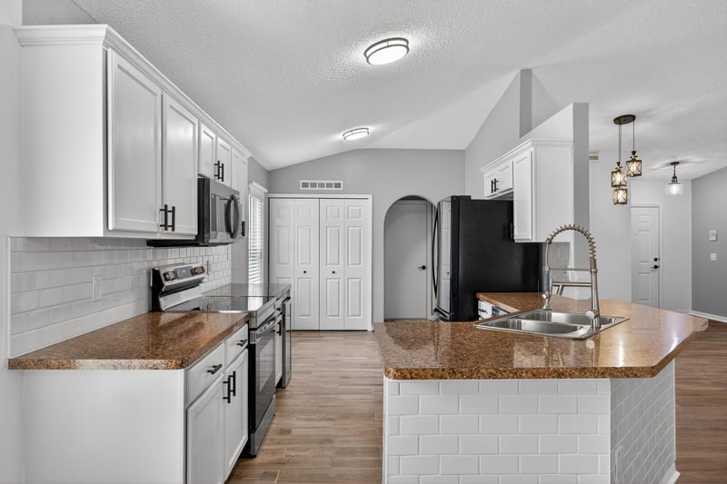 Photo 13 of 4343 Woodley Creek Rd, Jacksonville, FL 32218, photographed by Megapixeler