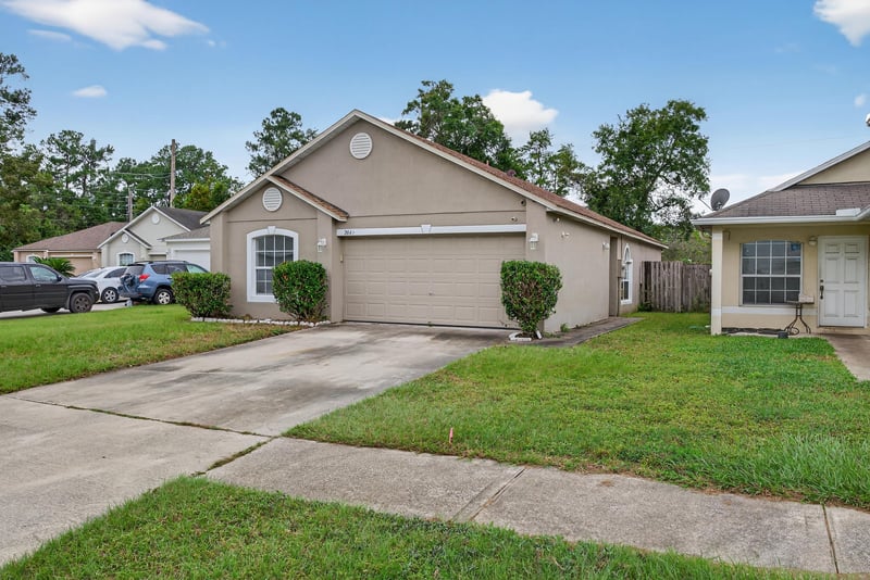 Photo 3 of 2042 Wiley Oaks Ln, Jacksonville, FL 32210, photographed by Megapixeler
