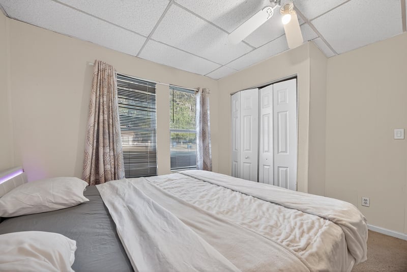 Gina 71 RB at 1209 Ida St, Jacksonville, FL 32208