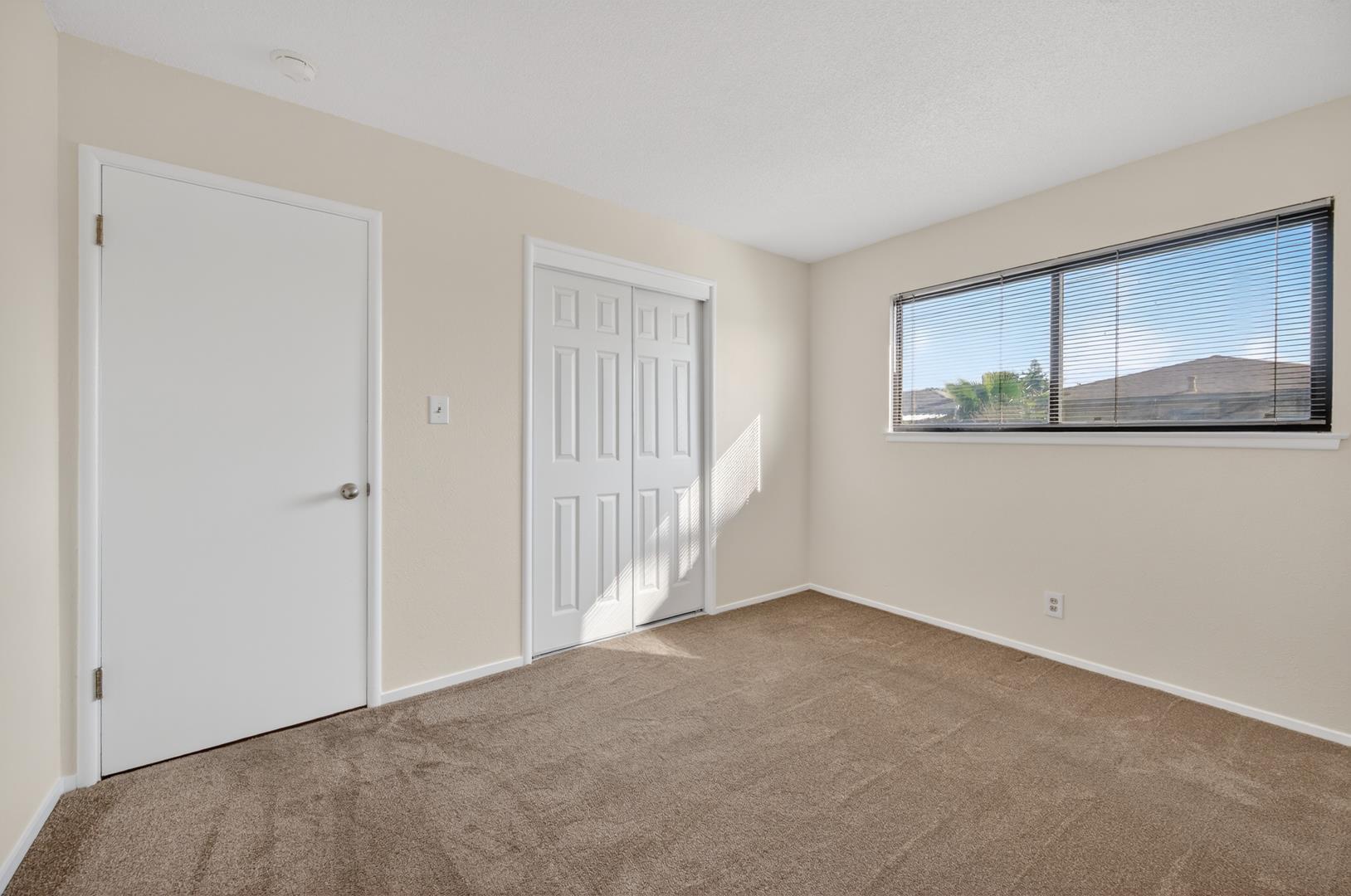 1335 Cindy Ave, photo 30