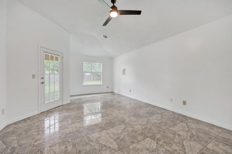 Photo 22 of 435 Jax Estates Dr N, Jacksonville, FL 32218, photographed by Megapixeler
