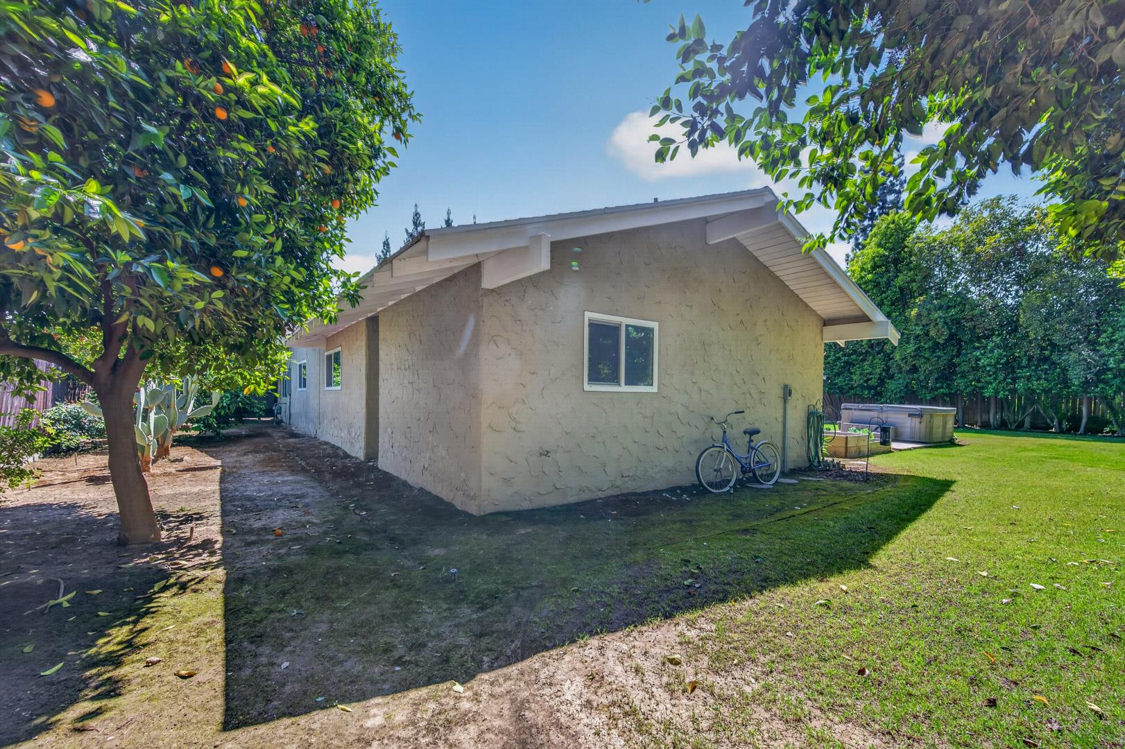3132 W Alluvial Ave, photo 58