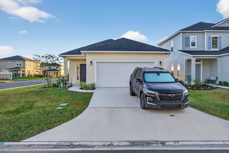 Front at 75598 Blackbird Dr, Yulee, FL 32097