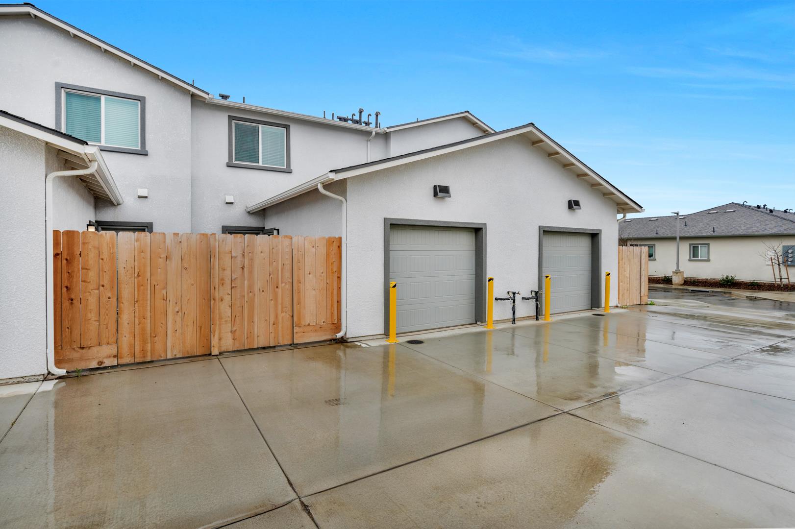 410 S Summit St, photo 37