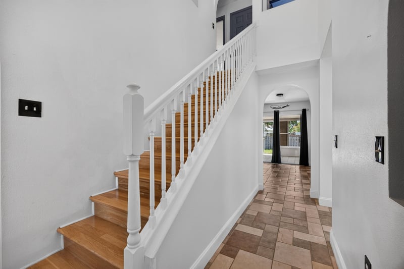 Staircase and tile entry at 3428 Glenn Hollow Ct, Jacksonville, FL 32226