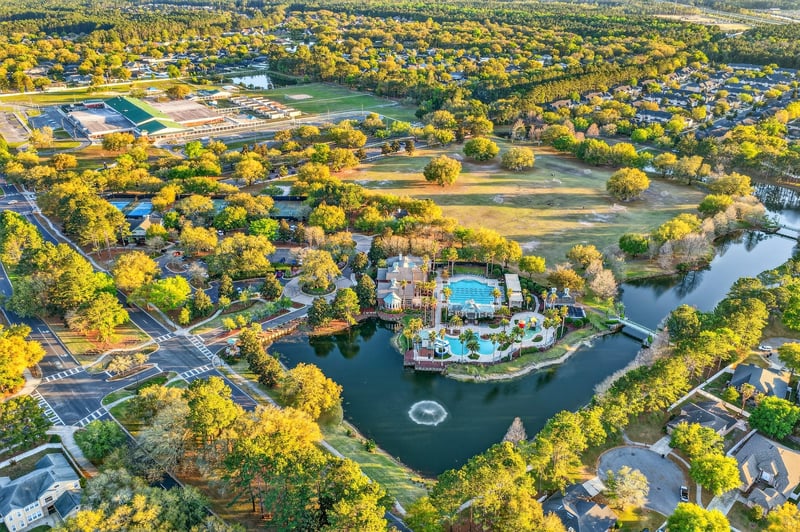 Amenities (17) at 3680 Creswick Cir unit 17 i, Orange Park, FL 32065