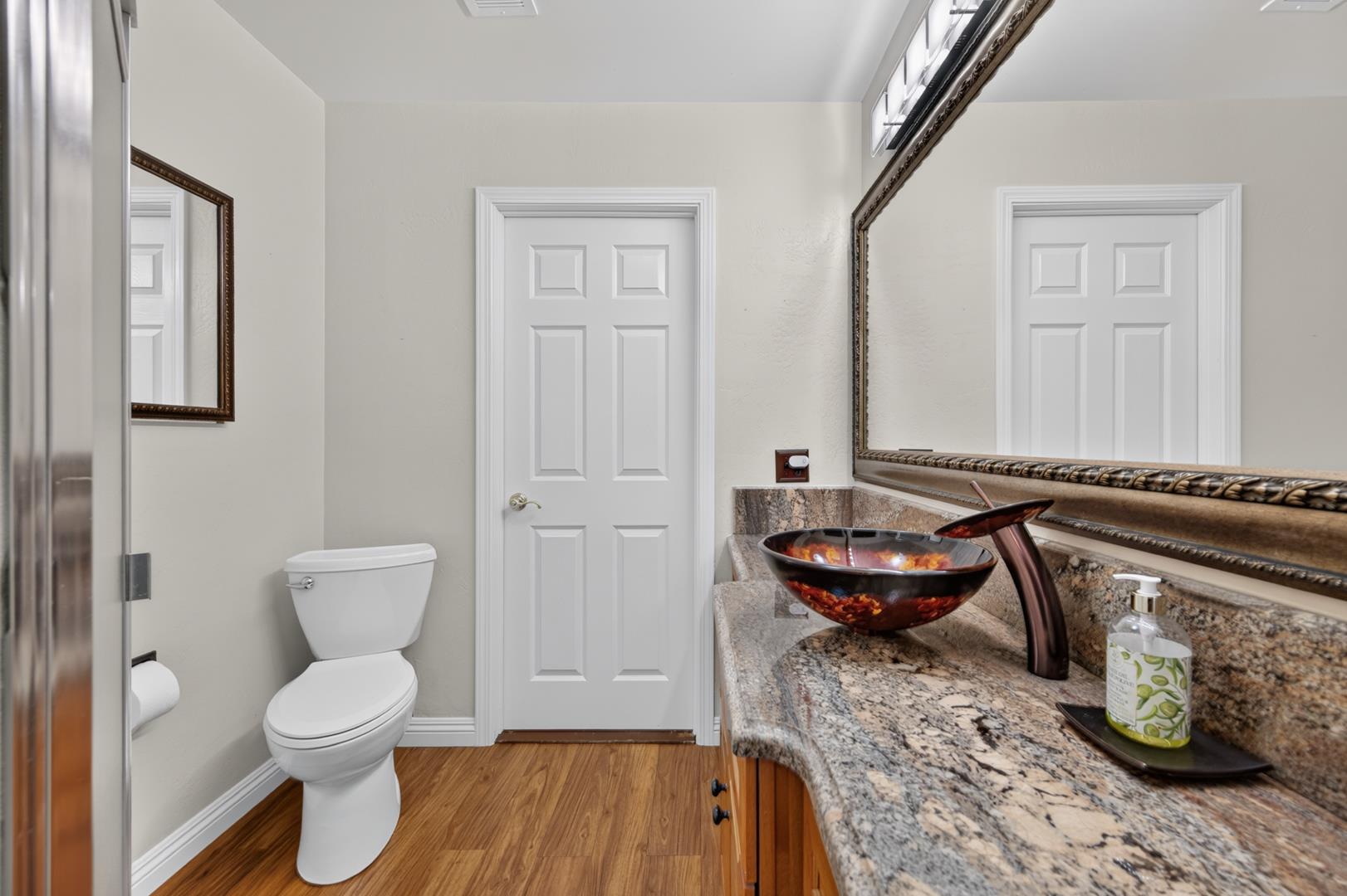 6197 N Fruit Ave, photo 34