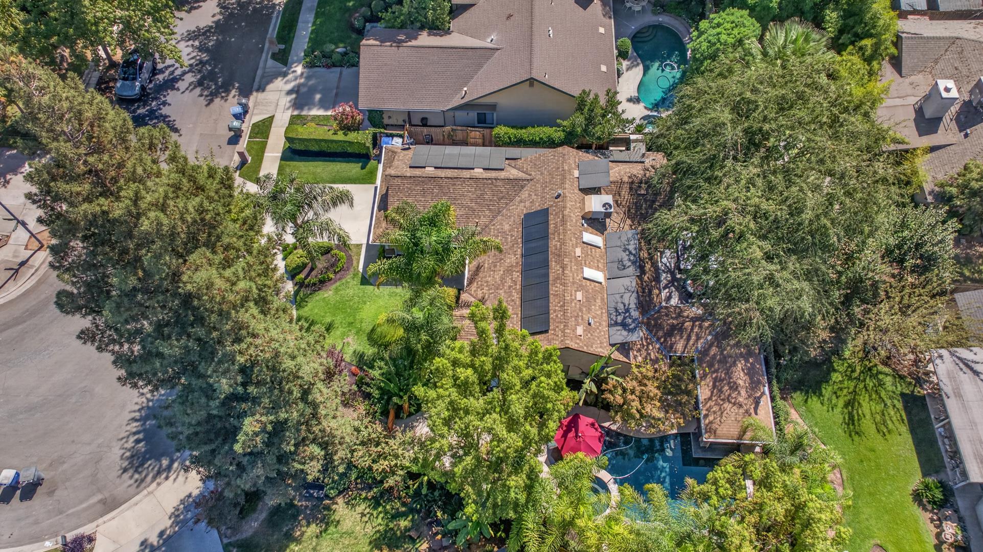 6495 N Vagedes Ave, photo 9