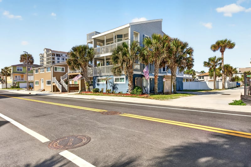 Photo 33 of 724 1st St S, Jacksonville Beach, FL 32250, photographed by Megapixeler