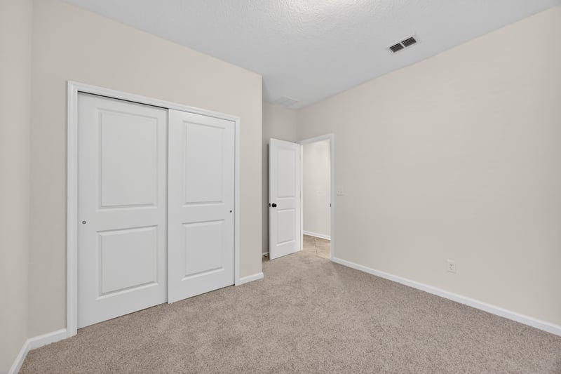 Photo 33 of 1486 Panther Lk Pkwy, Jacksonville, FL 32221, photographed by Megapixeler