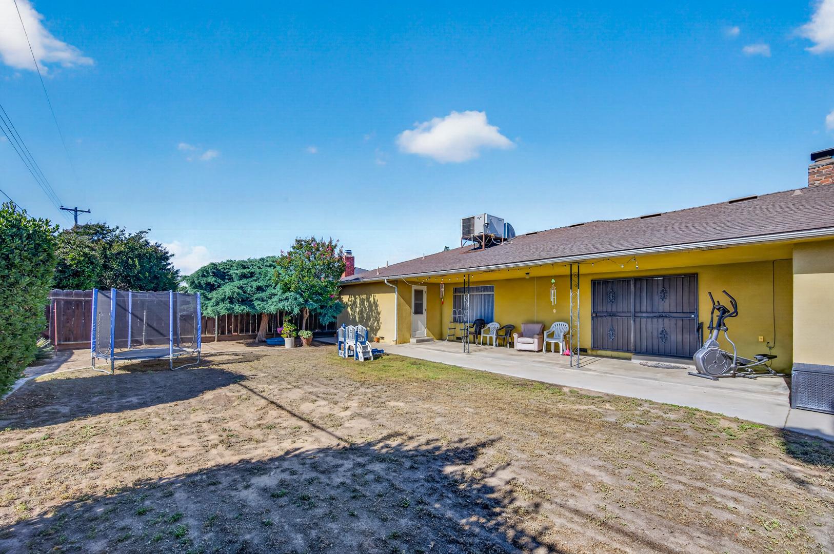 5521 N Callisch Ave, photo 59