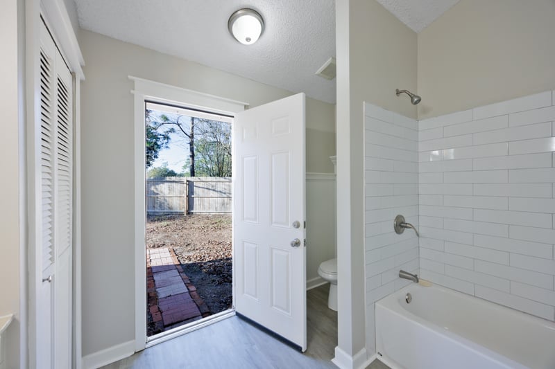 Photo 18 of 8156 Creedmoor Dr, Jacksonville, FL 32244, photographed by Megapixeler