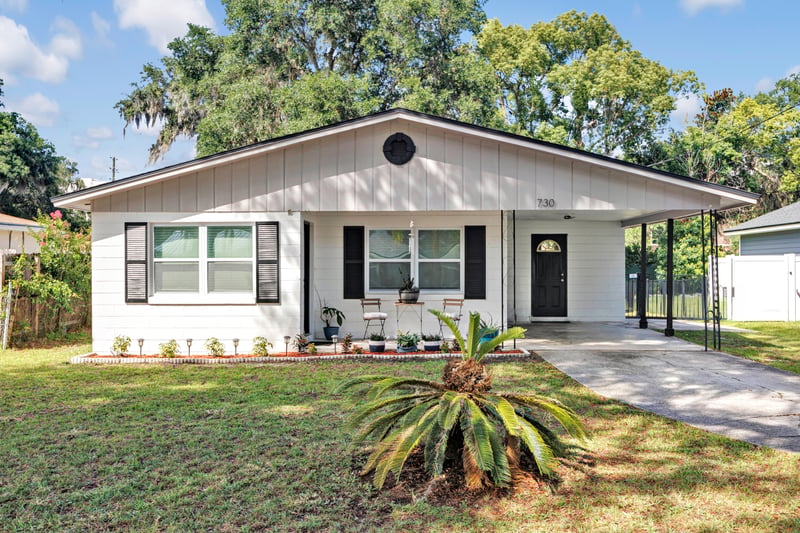 Photo 1 of 730 Pine Ave, Green Cove Springs, FL 32043, photographed by Megapixeler