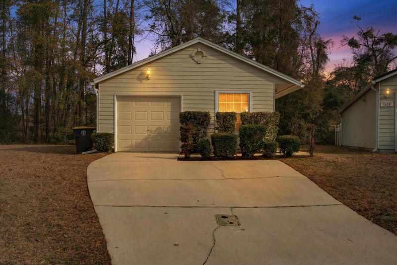 Photo 2 of 1460 Ellis Trace Dr W, Jacksonville, FL 32205, photographed by Megapixeler