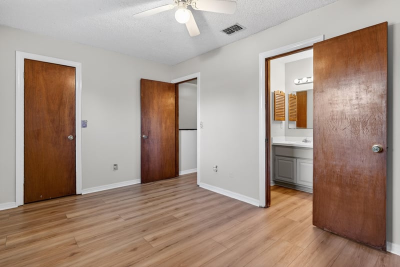 Bedroom 2 at 4482 Melissa Ct W, Jacksonville, FL 32210