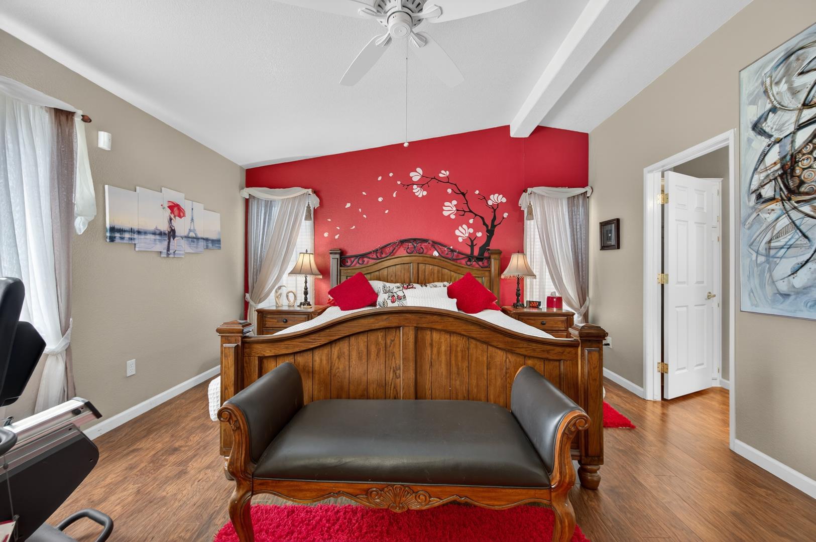 105 W Herndon #3, photo 34