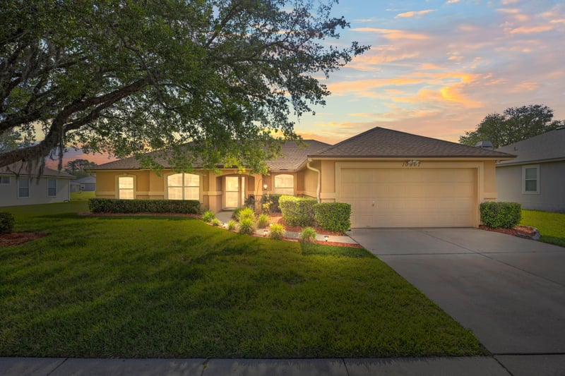 Photo 1 of 10907 Taurina Ridge Dr, Jacksonville, FL 32218, photographed by Megapixeler