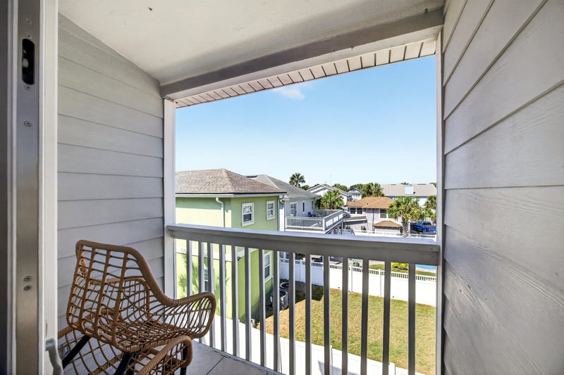 Photo 20 of 724 1st St S, Jacksonville Beach, FL 32250, photographed by Megapixeler