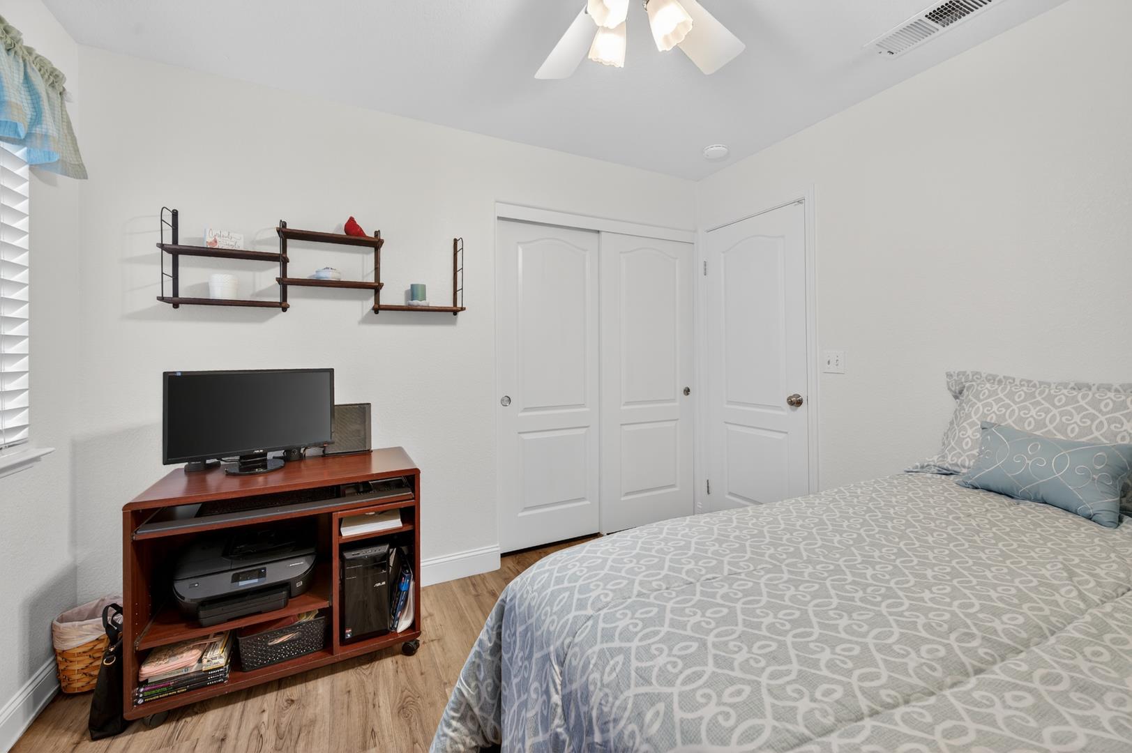 8652 N Sierra Vista Ave, photo 38