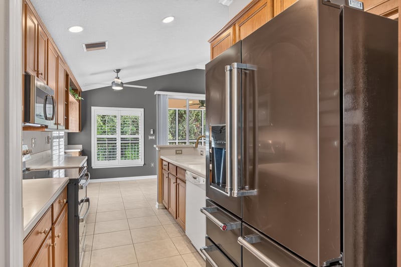 Photo 18 of 8495 Little Swift Cir, Jacksonville, FL 32256, photographed by Megapixeler