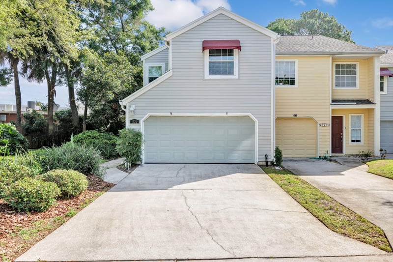 Photo 2 of 1522 Sand Dollar Cir, Neptune Beach, FL 32266, photographed by Megapixeler
