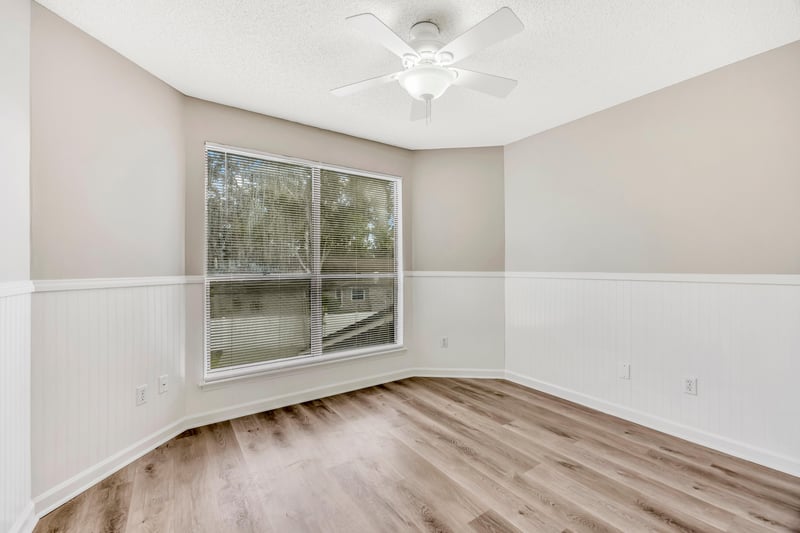 Photo 33 of 11519 Pelham Ct, Jacksonville, FL 32223, photographed by Megapixeler