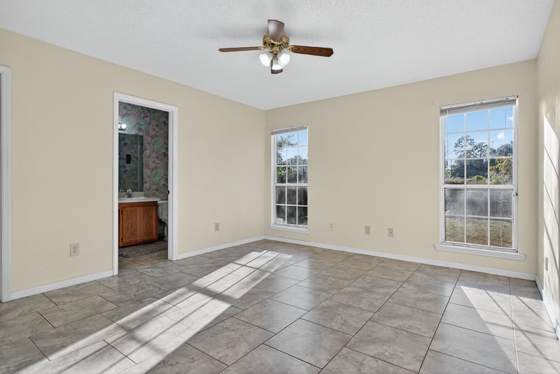 Photo 18 of 11170 Wandering Oaks Dr, Jacksonville, FL 32257, photographed by Megapixeler