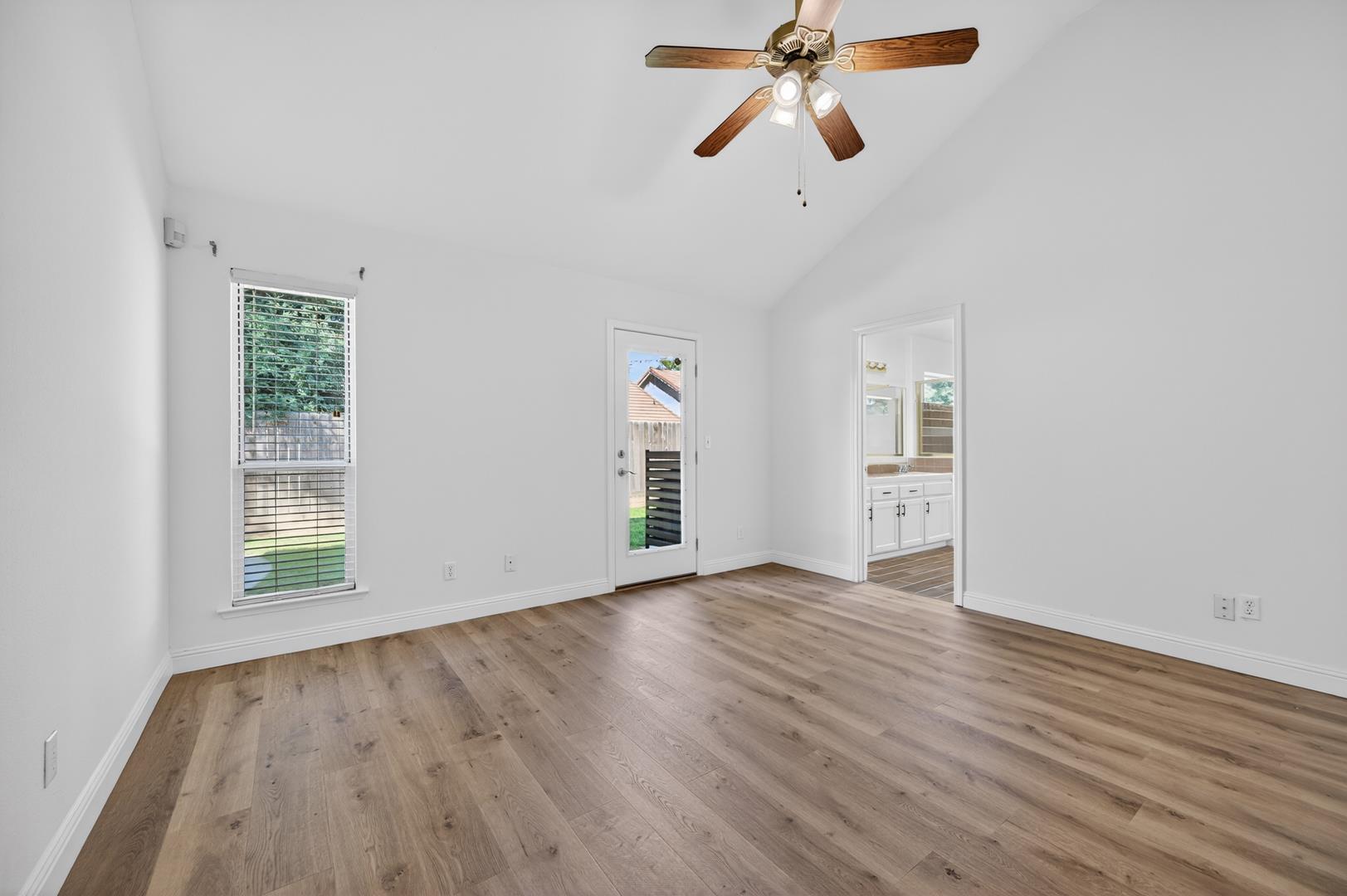 10291 N Whitney Ave., photo 29