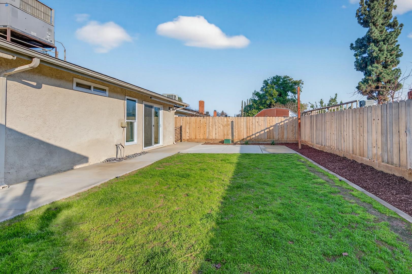 1506 Robinwood Ave, photo 46