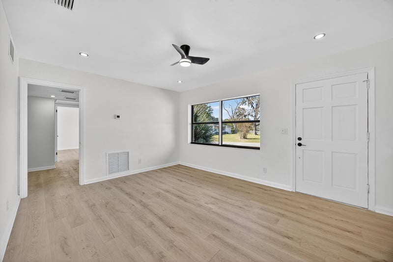 Photo 6 of 1824 Rugby Rd, Jacksonville, FL 32208, photographed by Megapixeler