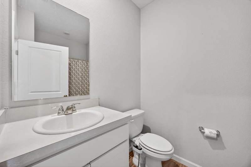 Bathroom 2 at 14790 Cashew Ave, Jacksonville, FL 32218