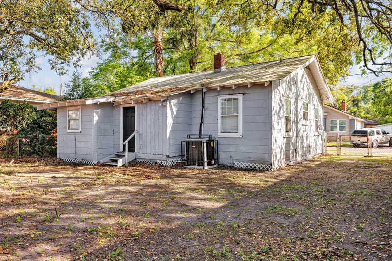 Photo 24 of 1439 W 15th St, Jacksonville, FL 32209, photographed by Megapixeler