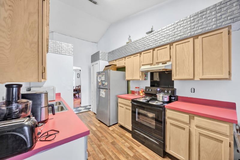 Photo 13 of 8628 Mayall Dr, Jacksonville, FL 32220, photographed by Megapixeler
