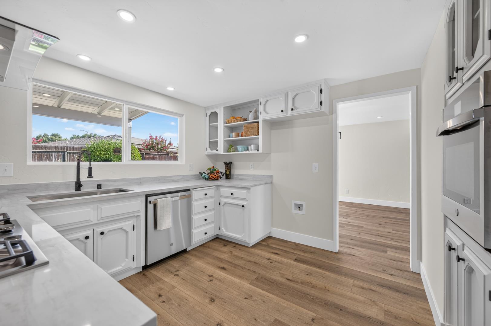 3208 E Palo Alto Ave, photo 37