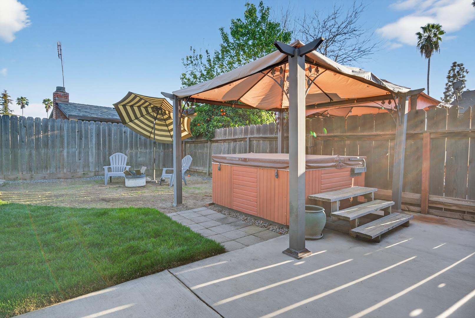 1235 W Dyer Ave, photo 49