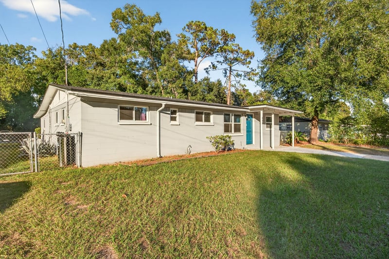 Photo 4 of 409 Parkwood Dr, Orange Park, FL 32073, photographed by Megapixeler
