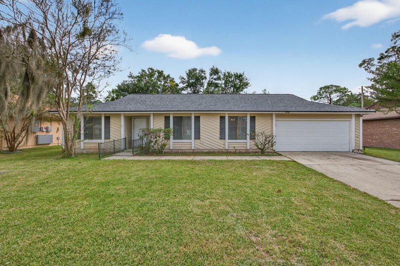 Photo 2 of 4294 Tanglewilde Dr S, Jacksonville, FL 32257, photographed by Megapixeler