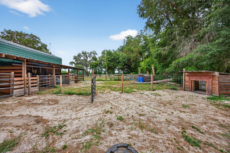 Photo 60 of 11844 SW County Rd 18, Hampton, FL 32044, photographed by Megapixeler