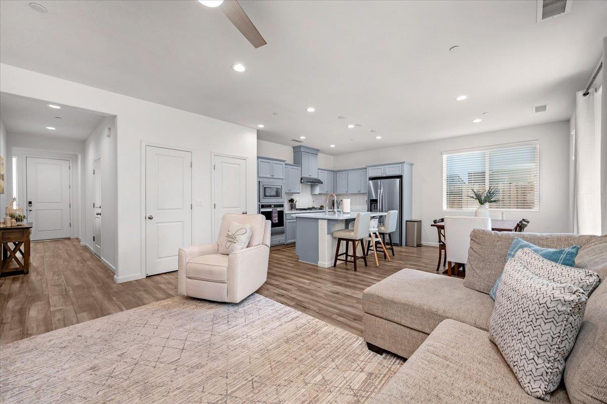 5678 Sample Ave, photo 23