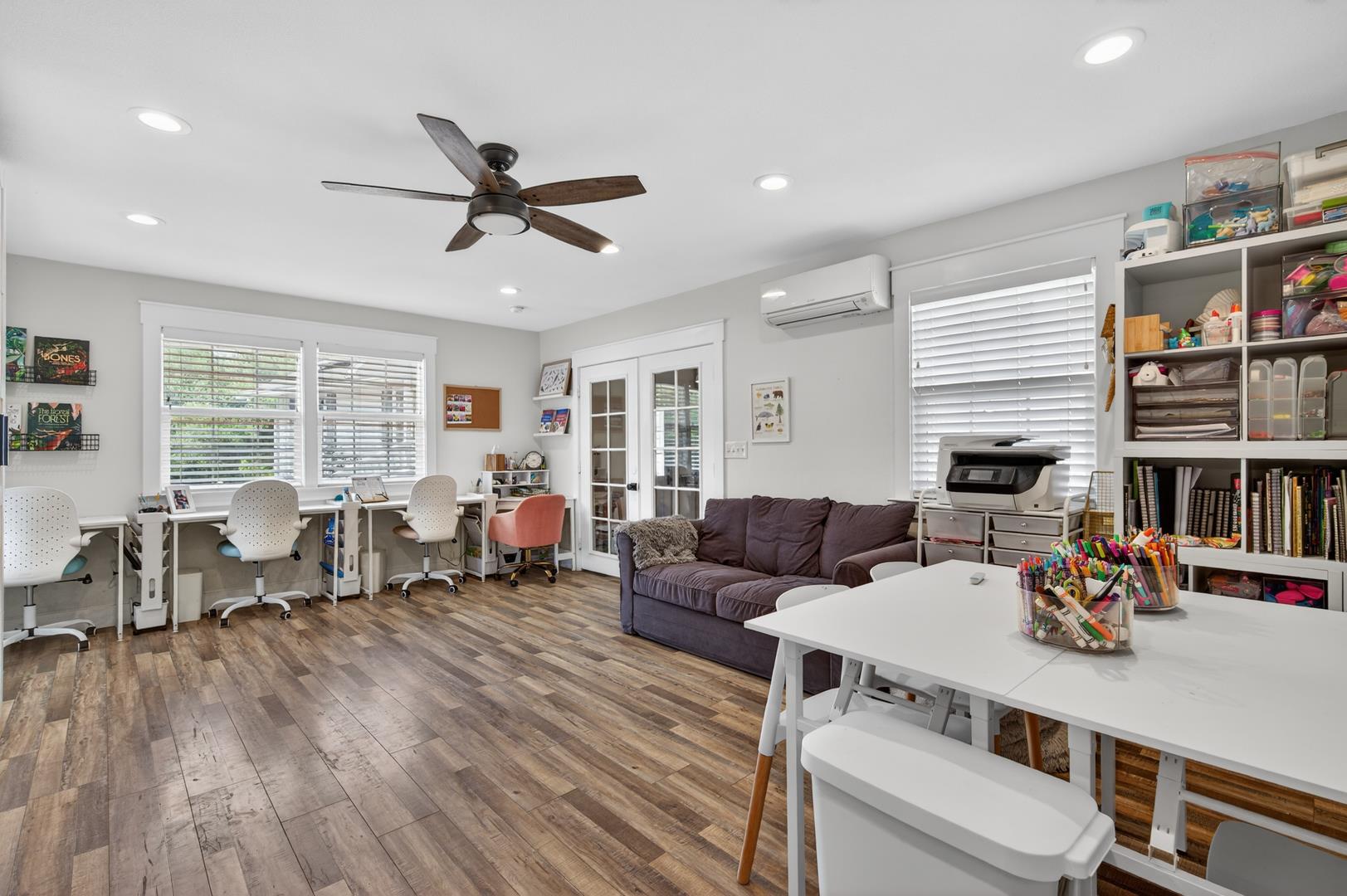 35073 Auberry Rd, photo 35