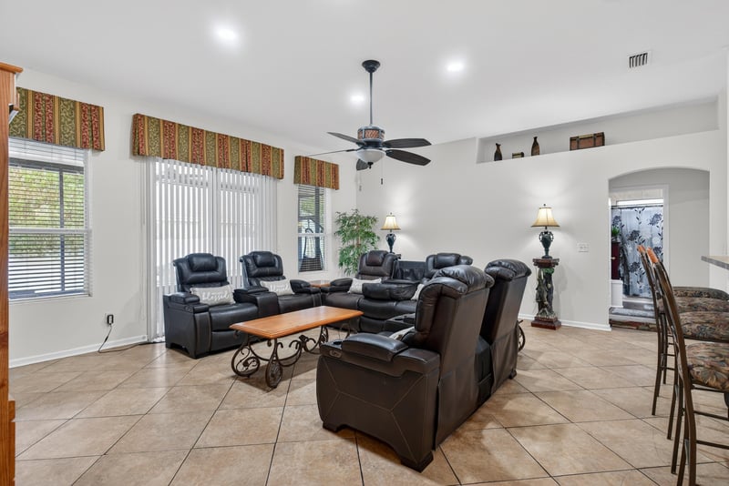Photo 11 of 6524 Chester Park Dr, Jacksonville, FL 32222, photographed by Megapixeler