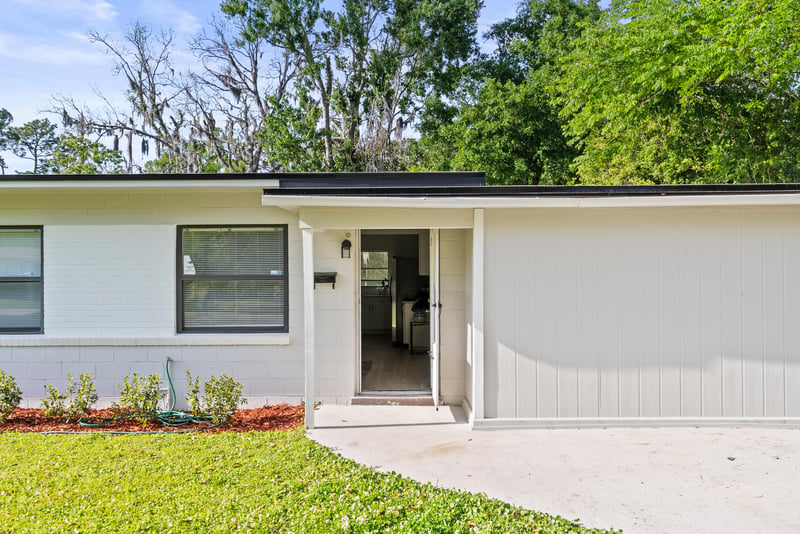 Photo 4 of 5119 Banshee Ave, Jacksonville, FL 32244, photographed by Megapixeler