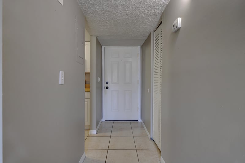 Entrance Door at 400 1st St S unit f unit f, Jacksonville Beach, FL 32250