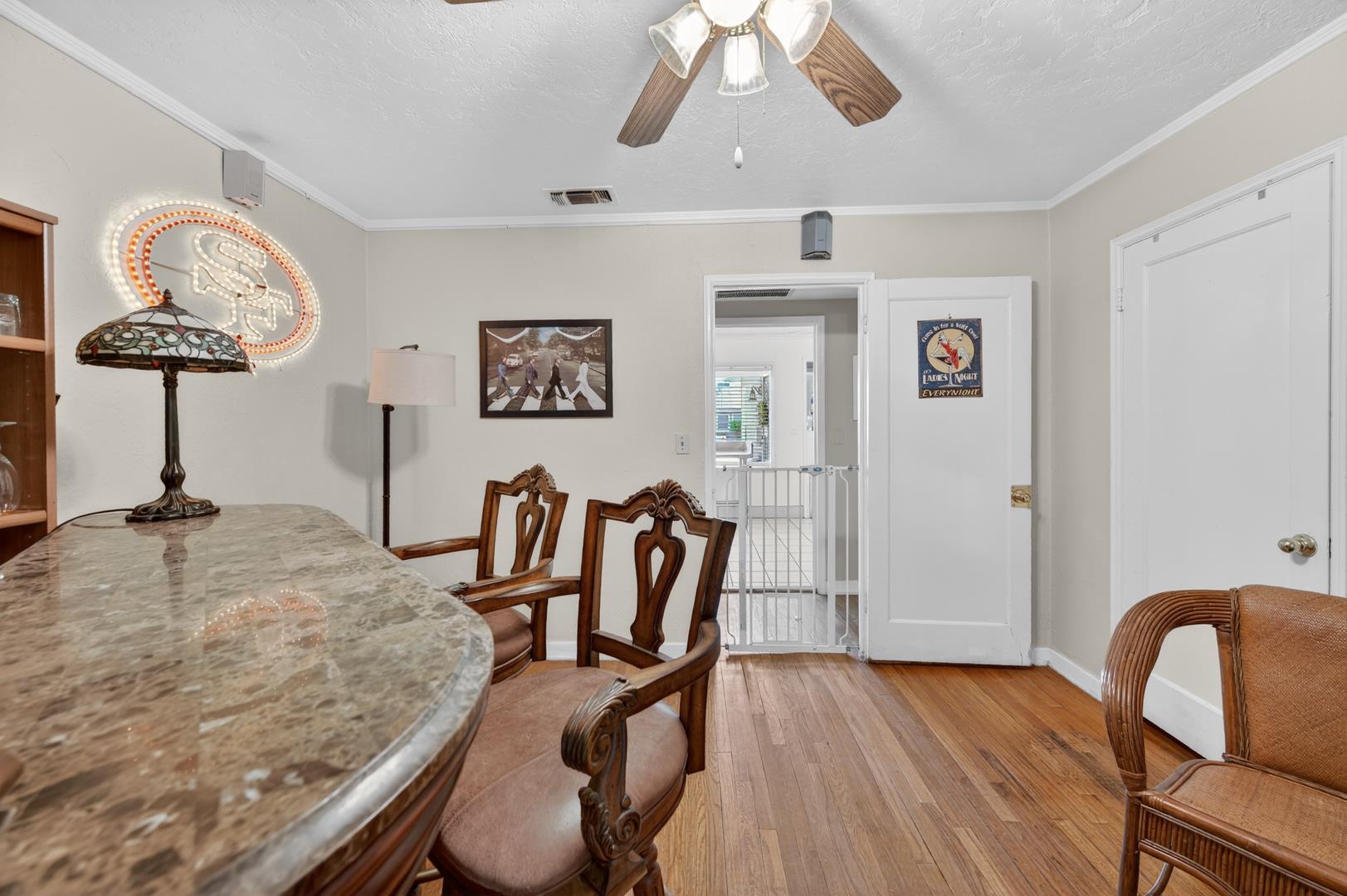 35 E Garland Ave, photo 39