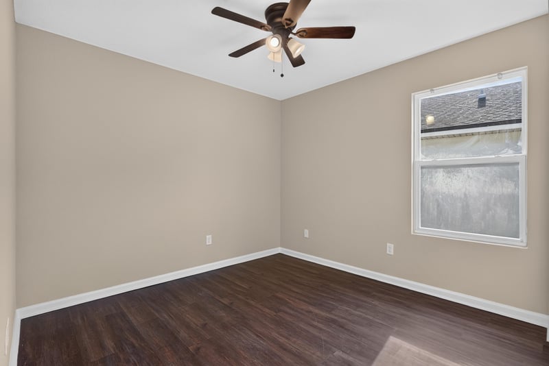 Bedroom, empty, corner windows at 7253 Townsend Village Ct, Jacksonville, FL