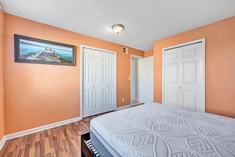 Photo 13 of 6528 Valerosa Ct, Jacksonville, FL 32217, photographed by Megapixeler