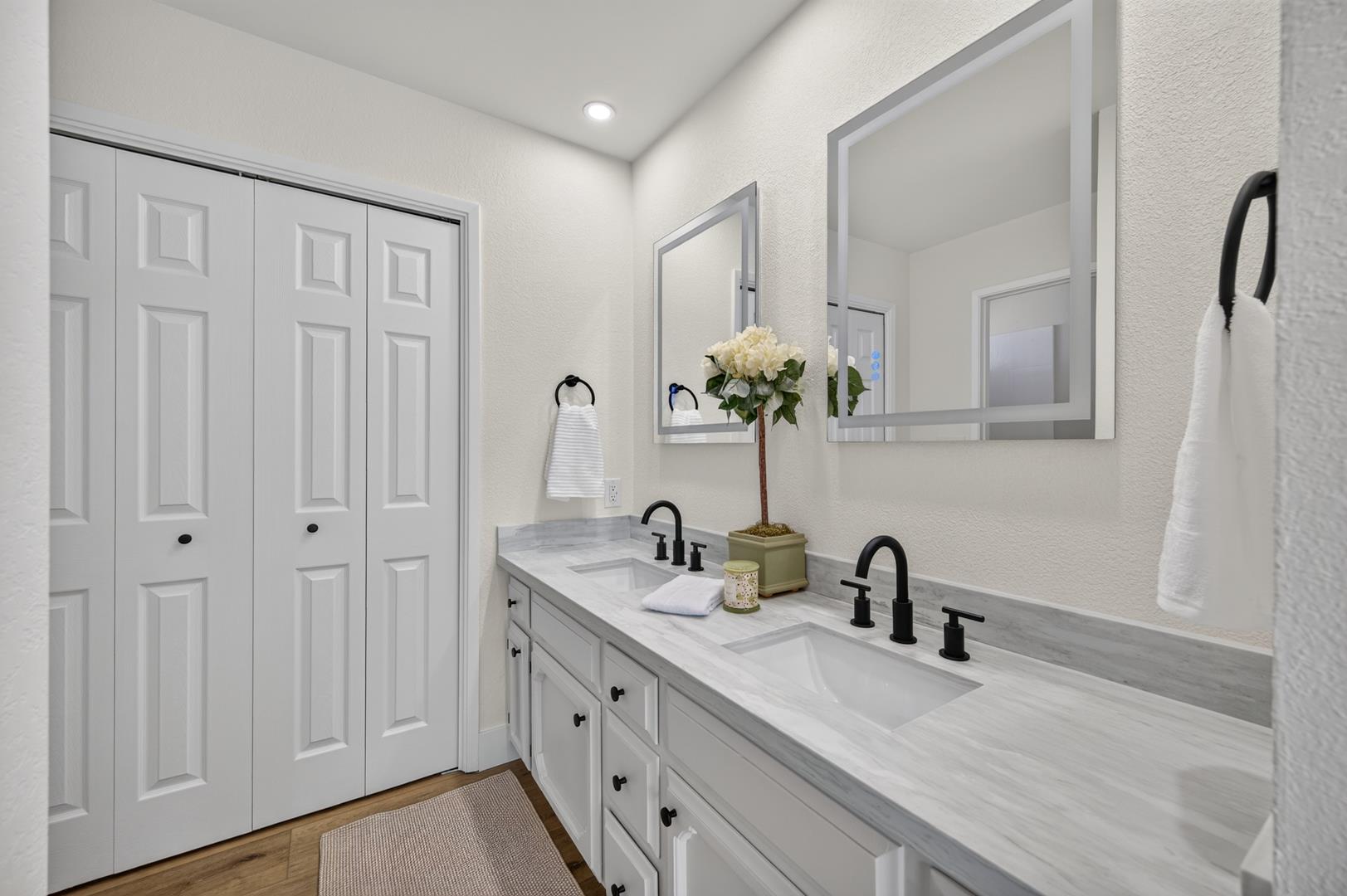 3208 E Palo Alto Ave, photo 53